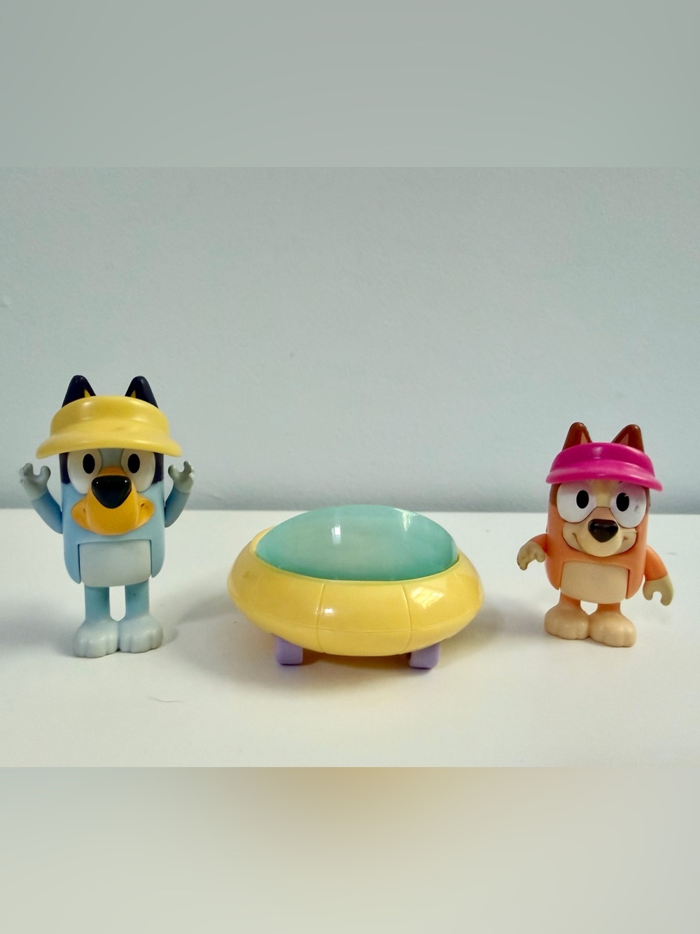 ($6 when you bundle) Bluey amusement park figures and cart